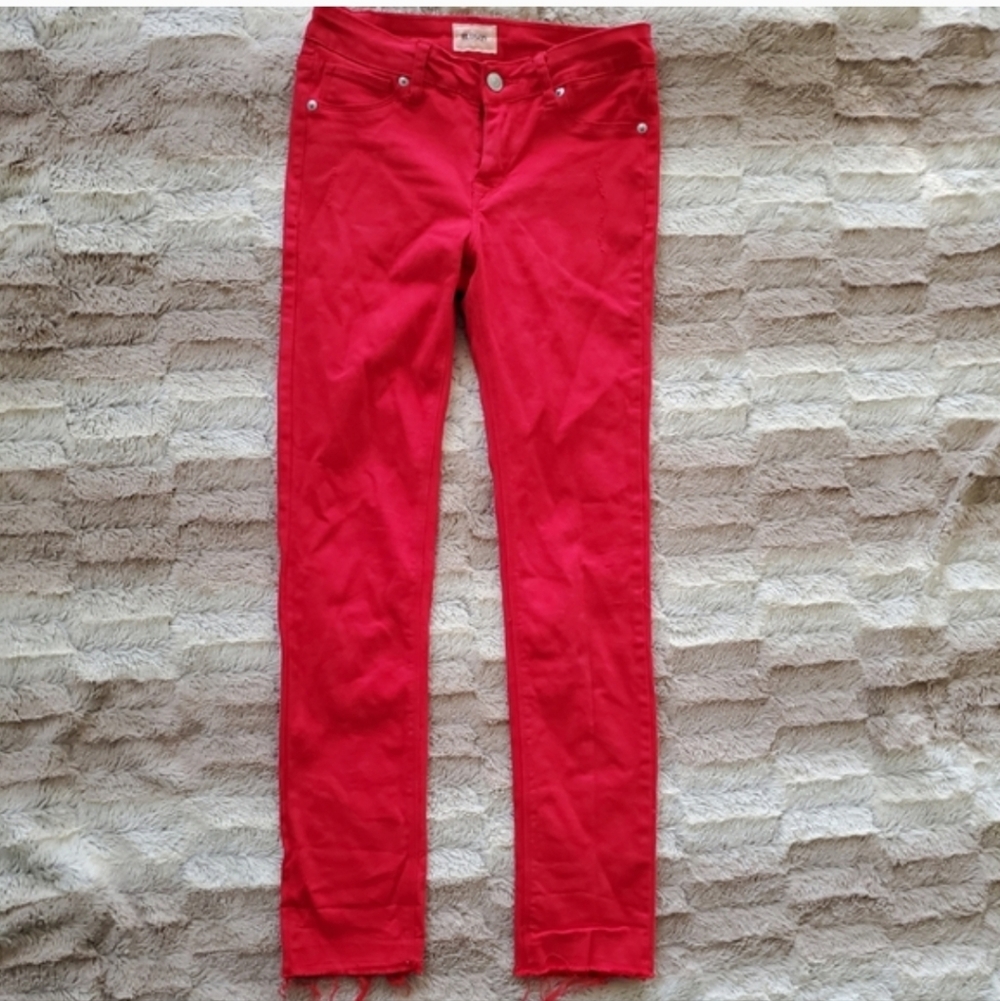 HUDSON‎ RED FRAYED STRAIGHT LEG JEANS..SIZE 14 JRS